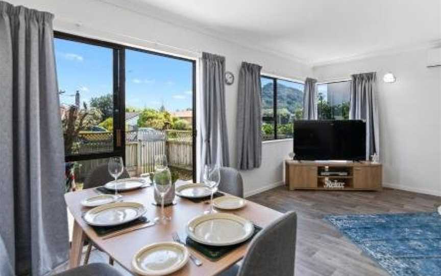 Mt Beach Retreat - Mt Maunganui Holiday Home, Mount Maunganui, New Zealand