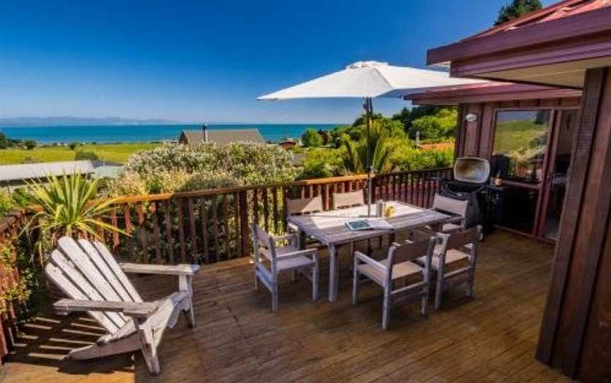 Blue Views - Pohara Holiday Home, East Takaka, New Zealand