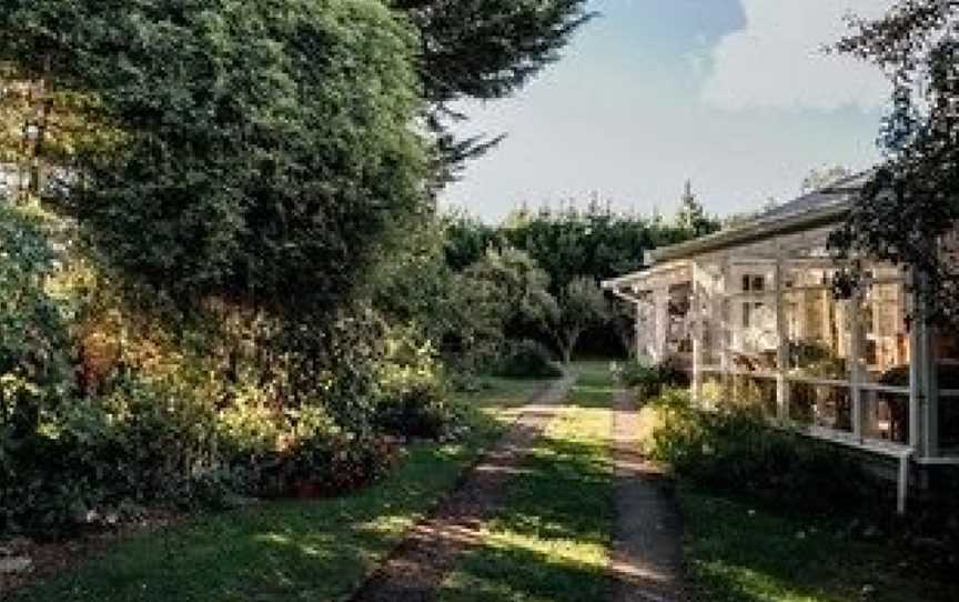 Walnut Tree Cottage, Greendale, New Zealand