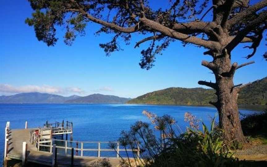 Resolution Bay, Black Rock, New Zealand