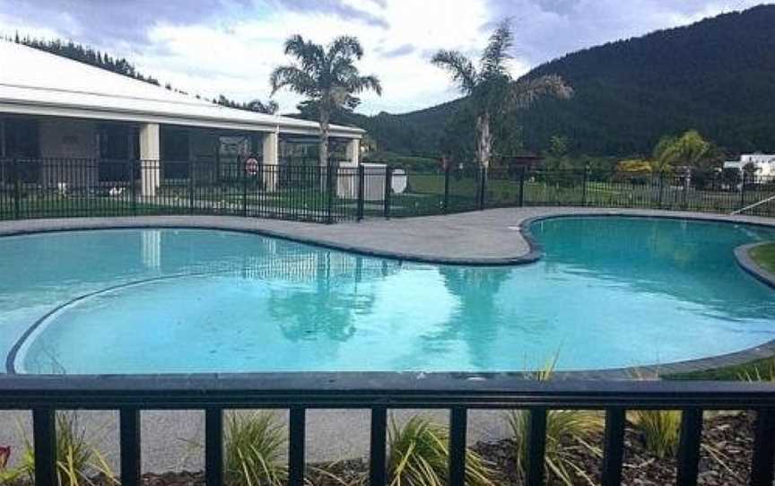 Putt it at Pauanui - Pauanui Holiday Home, Pauanui, New Zealand