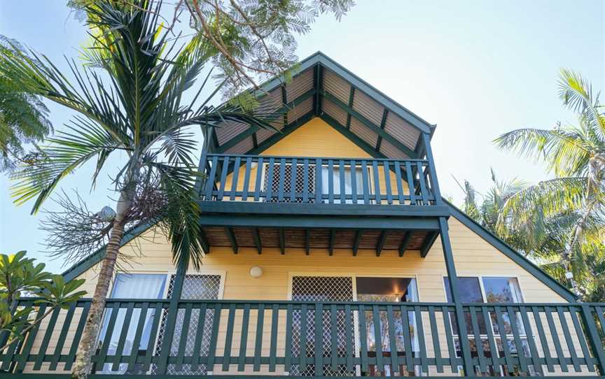 Little River Close in Wooli, NSW, our A-Frame accommodation is suitable for up to six guests. Part of the Clarence Valley, Wooli is a relaxing holiday destination with rivers and beaches to explore.