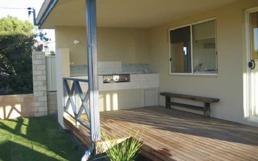 Rockpool Beach House, Accommodation in Dongara