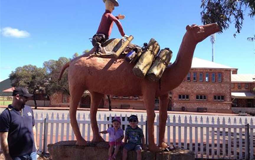 Ben Prior's Park, Attractions in Coolgardie