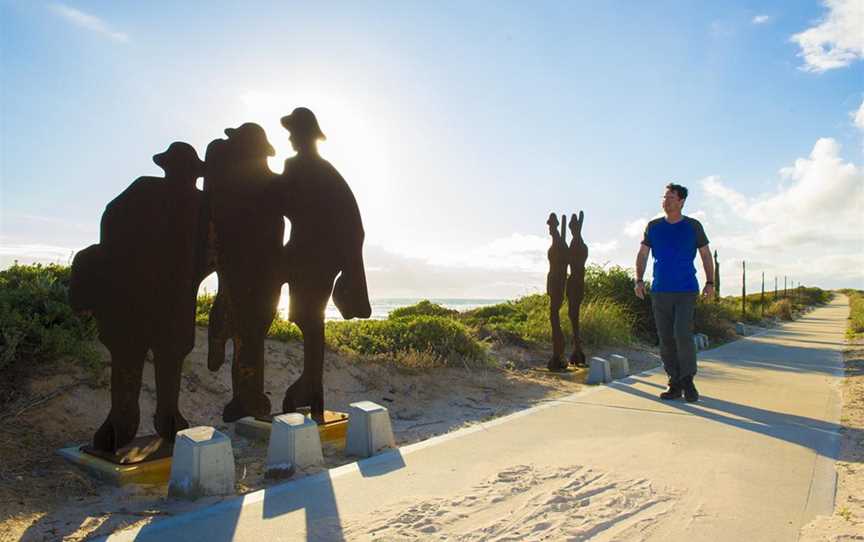 ANZAC Memorial Soldiers, Attractions in Port Denison