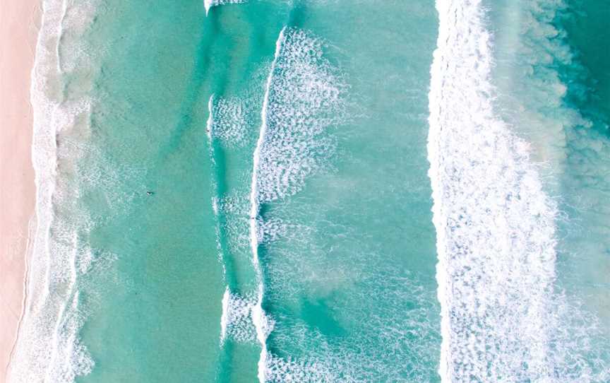 Surfing at Wedge Island, Attractions in Cervantes