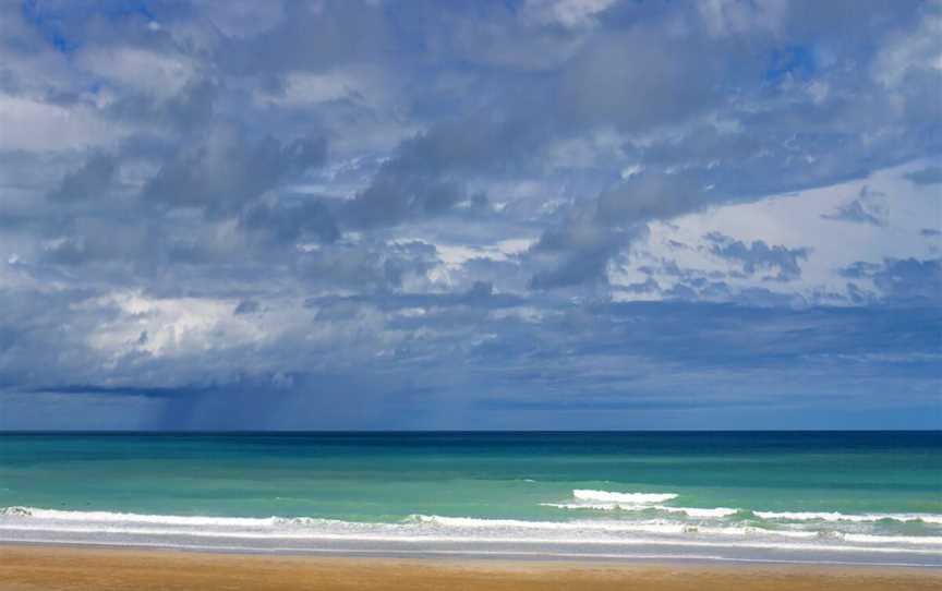 Surfing at Cable Beach, Attractions in Cable Beach