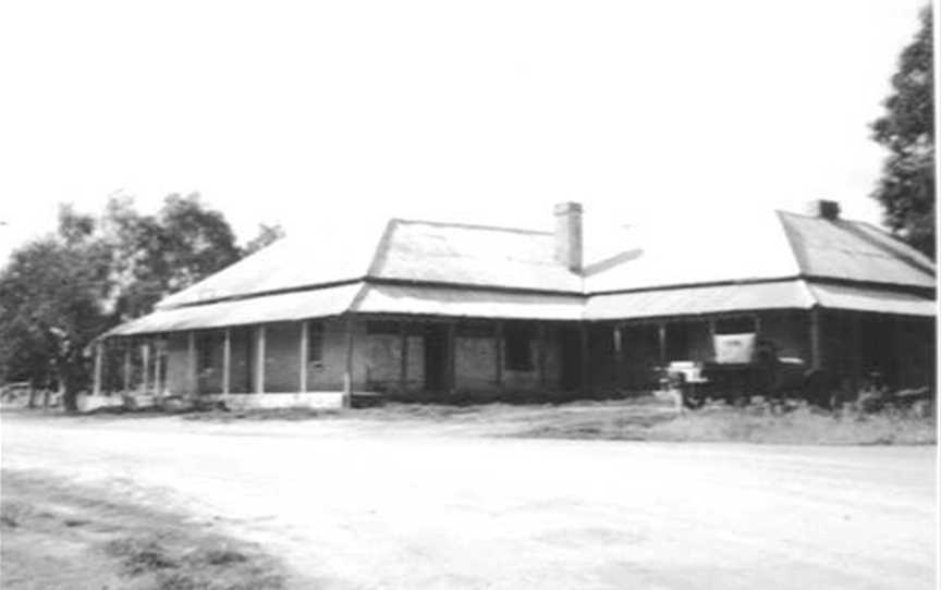 Pearse House, Attractions in Dongara