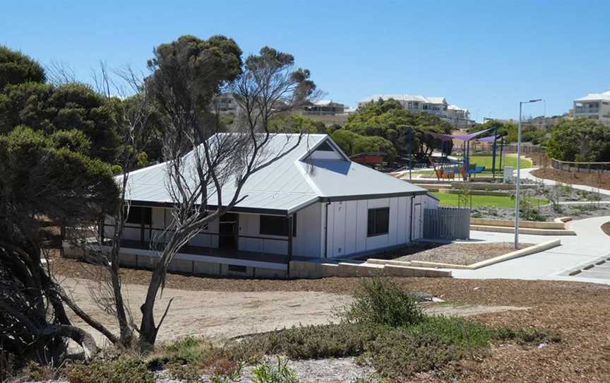 The Mary Lindsay Homestead Community Art Centre