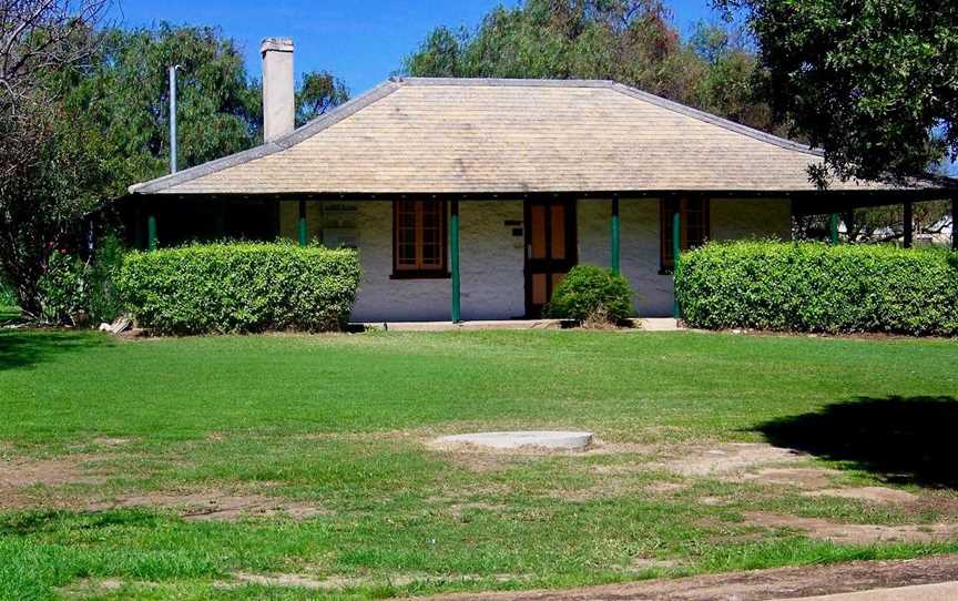 Russ Cottage, Tourist attractions in Port Denison