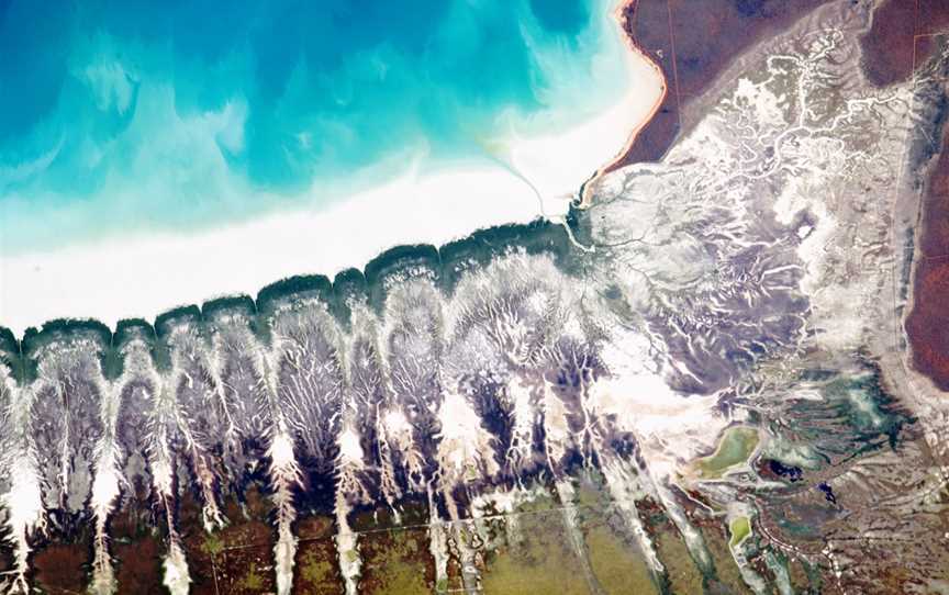 Yawuru Nagulagun / Roebuck Bay Marine Park