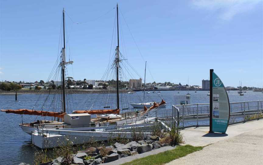 Bass Strait Maritime Centre, Attractions in Devonport