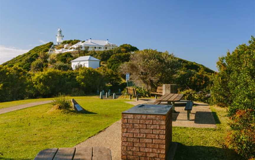 Smoky Cape Lighthouse, Attractions in Arakoon