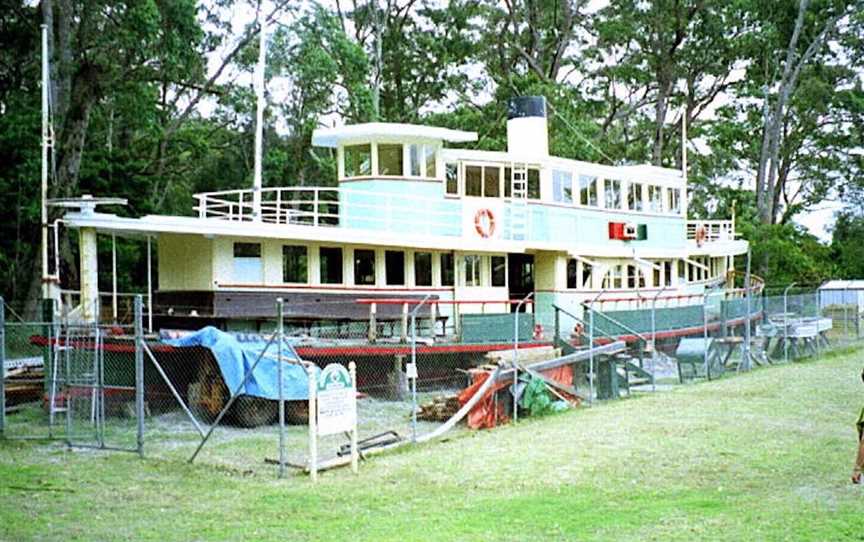 MV Lady Denman, Attractions in Huskisson