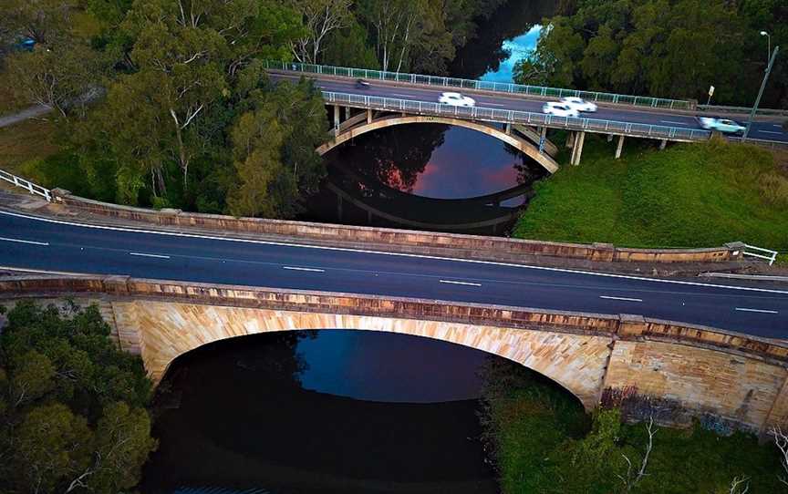 Historic Landsdowne Bridge, Attractions in Lansvale