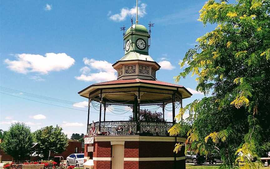 Beaufort Band Rotunda, Attractions in Beaufort