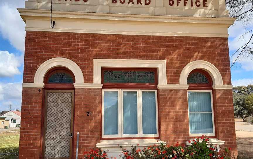 Pingelly Road Board Office, Attractions in Pingelly