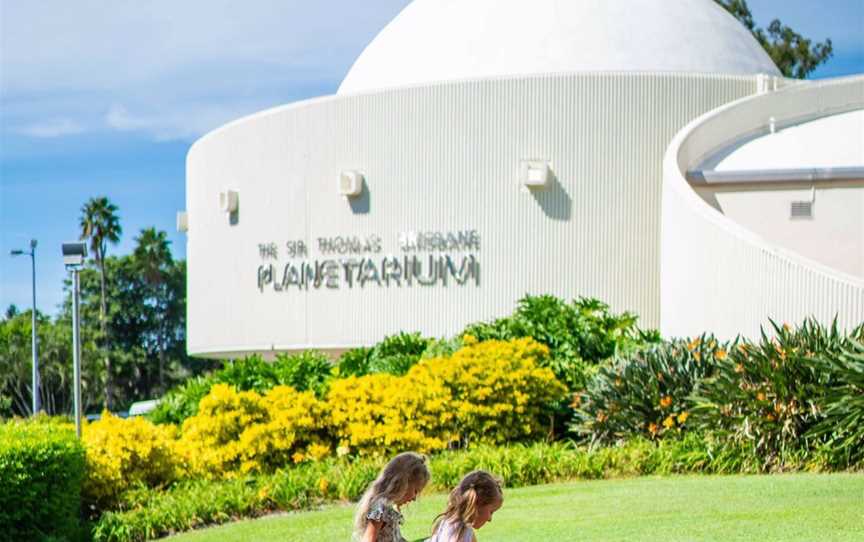 Sir Thomas Brisbane Planetarium, Attractions in Tara