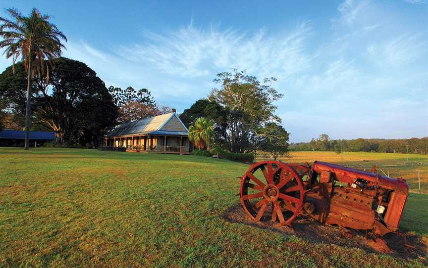 Wolston Farmhouse, Attractions in Wacol