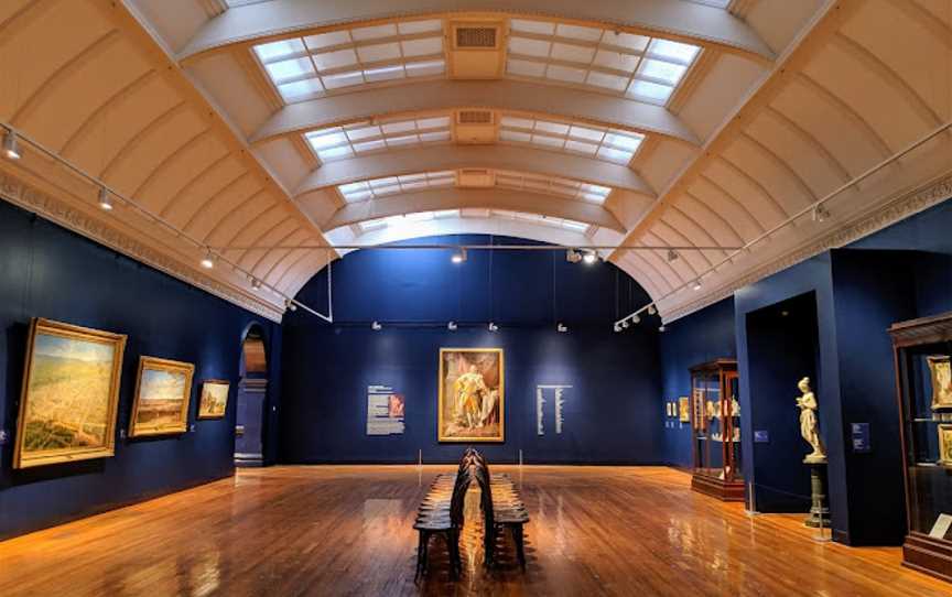 Bendigo Art Gallery, Attractions in Bendigo