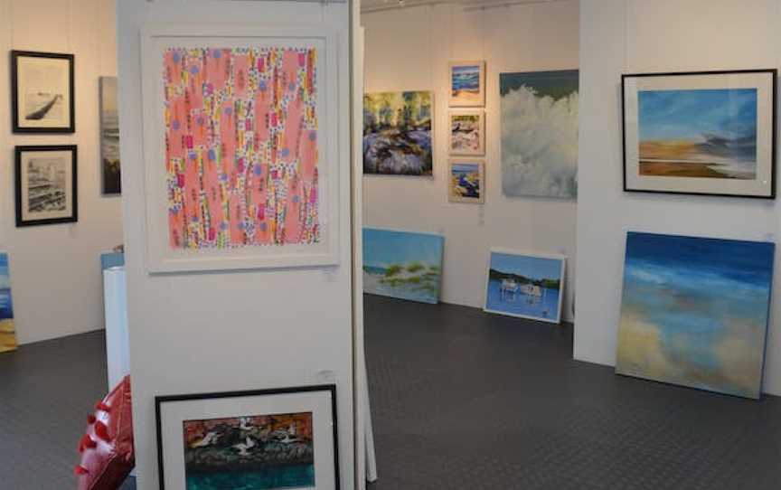 Finite Gallery, Caves Beach, NSW