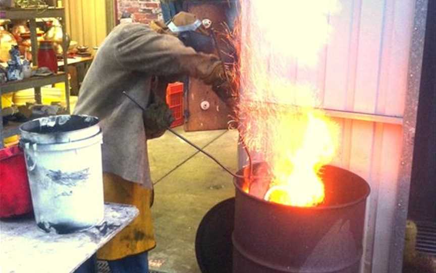 Njalikwa raku firing