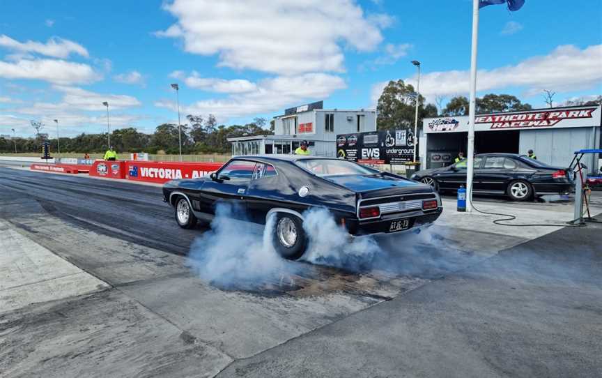 Heathcote Park Raceway, Knowsley, VIC