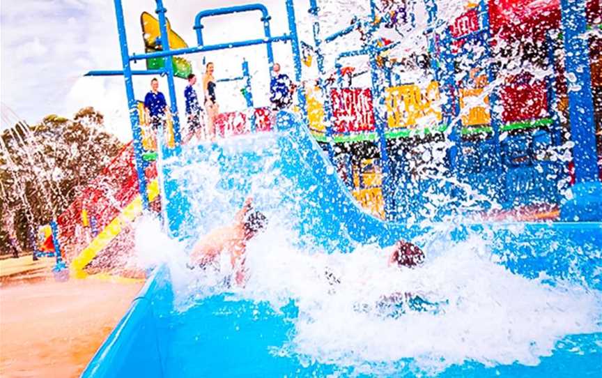 Outback Splash, Attractions in Bullsbrook