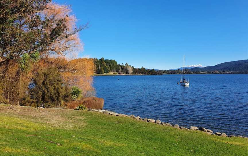 Te Anau, Lake, Te Anau, New Zealand