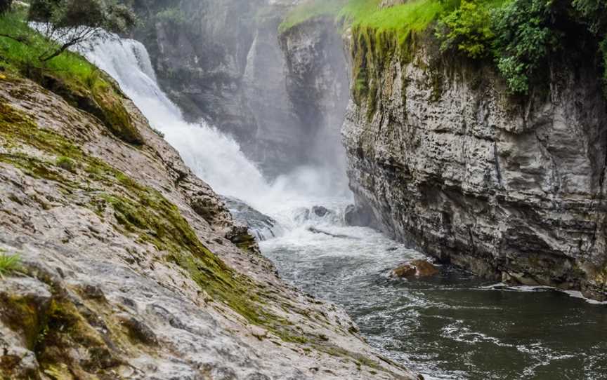 Te Reinga Falls, Wairoa, New Zealand