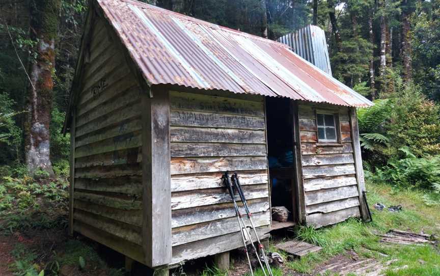 Martins Hut, Round Hill, New Zealand