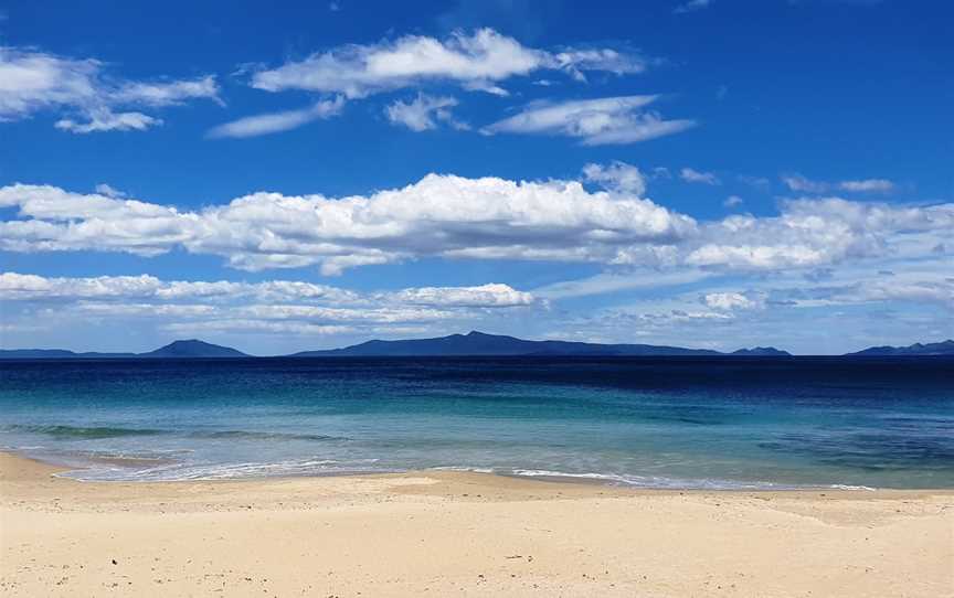 Mayfield Beach, Rocky Hills, TAS