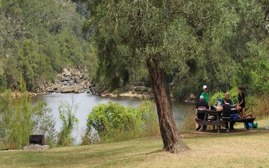 Bents Basin Road picnic area, Greendale, NSW