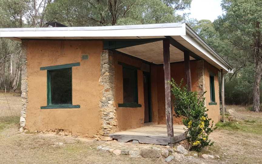 Major Clews Hut Walking Track, Khancoban, NSW