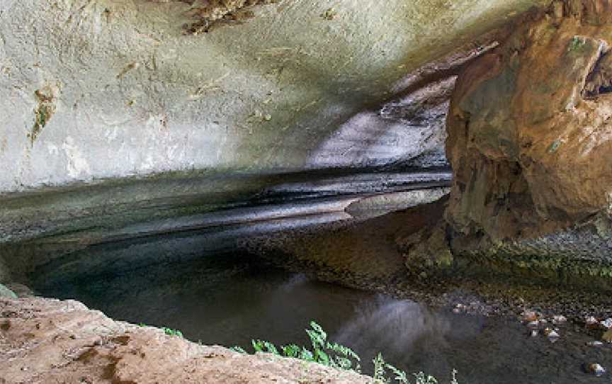 Verandah Cave, Lidster, NSW