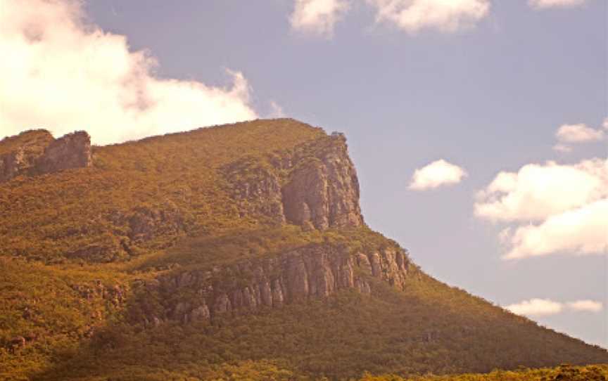 Mount Abrupt (Mud-Dadjug) Walk, Dunkeld, VIC