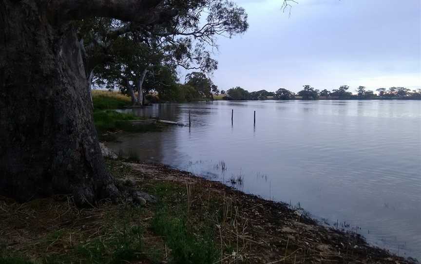 Cockatoo Lake Recreation Reserve, Keppoch, SA