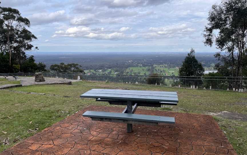 Hawkesbury lookout, Hawkesbury Heights, NSW