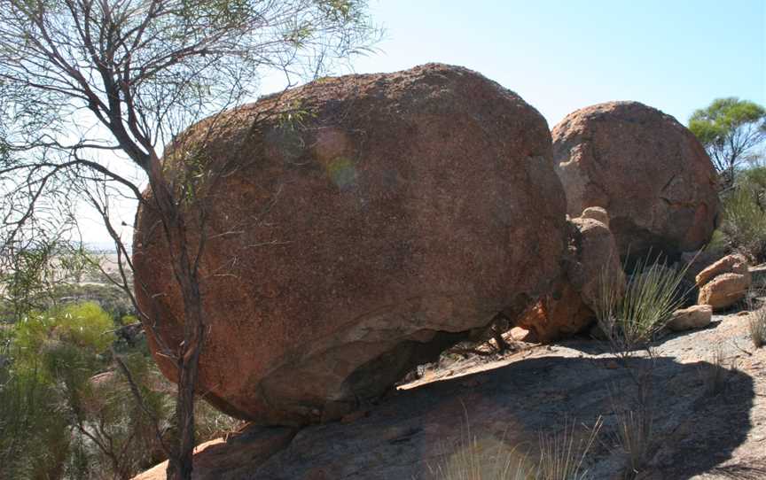 Kokerbin Rock, Kwolyin, WA