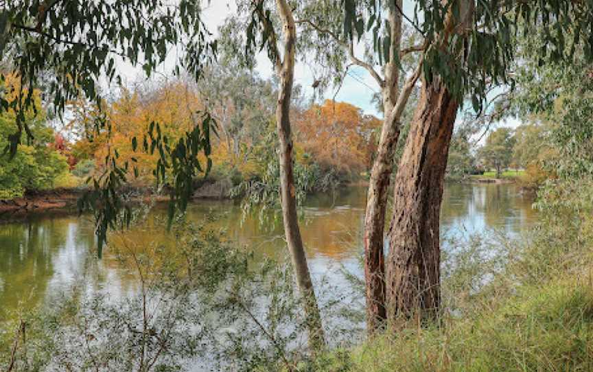 Crossing Place Trail, Gateway Island, VIC