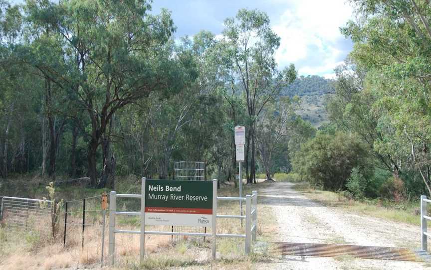 Neil's  Bend Murray River Reserve, Pine Mountain, VIC