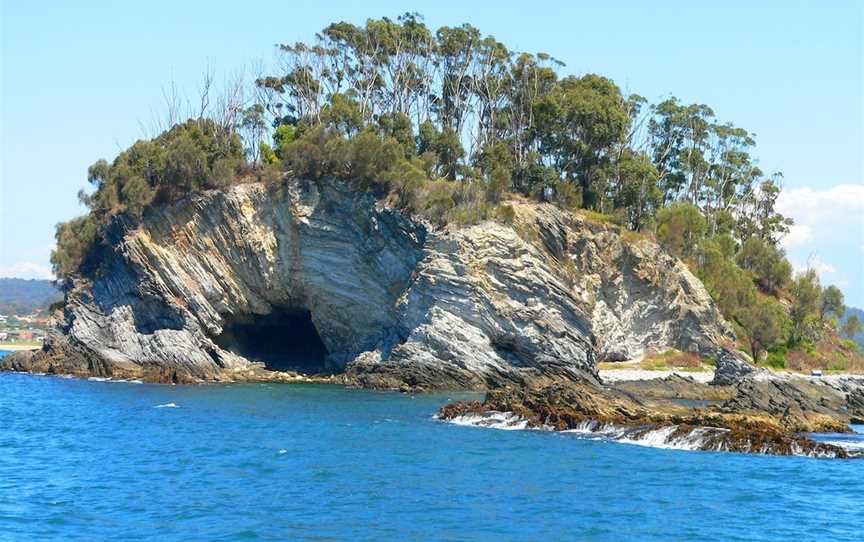 Batemans Bay Kayaking  Trail, Surfside, NSW