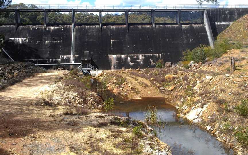 Serpentine Pipehead Dam, Jarrahdale, WA