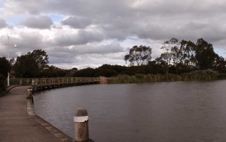 Hendersons Creek Wetlands, South Morang, VIC