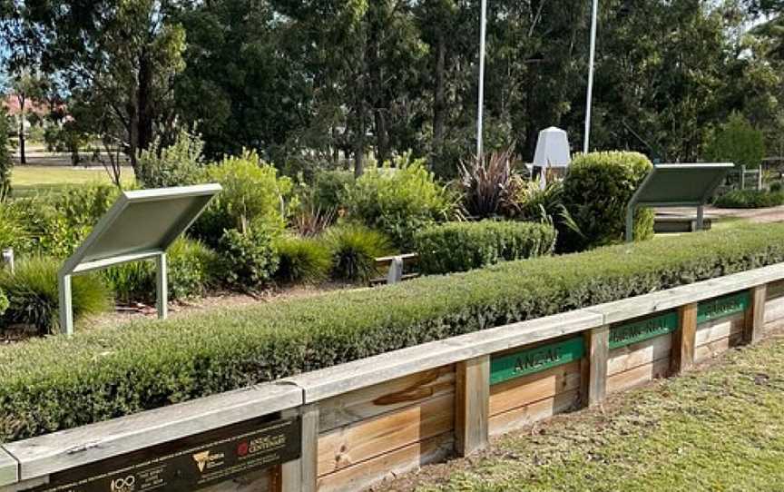 Paynesville Cenotaph, Paynesville, VIC