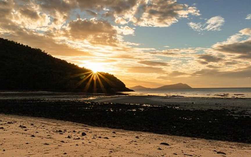 Connie Bay, Keswick Island, QLD