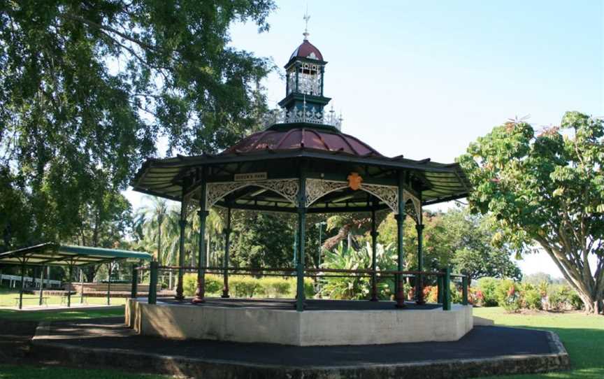 Queens Park Waterfall, Maryborough, QLD