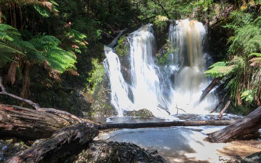 Horsetail Falls, Attractions in Queenstown