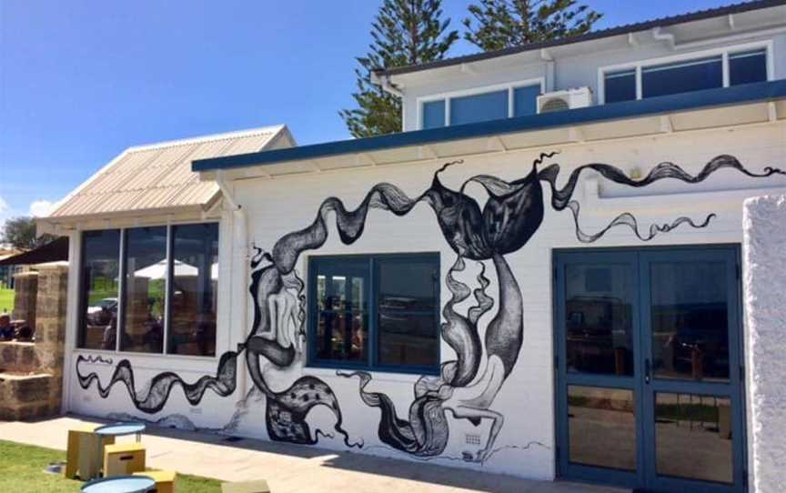 Sistas Burns Beach Cafe & Restaurant, Food & Drink in Iluka