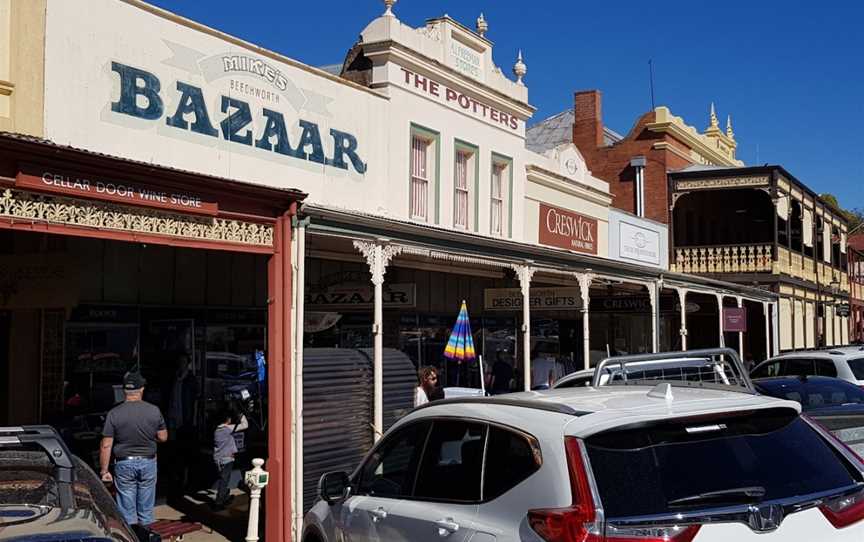 Cellar Door Wine Store, Beechworth, VIC